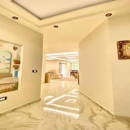 Luxurious New Cairo City Auc Cairo Families Only Exterior photo