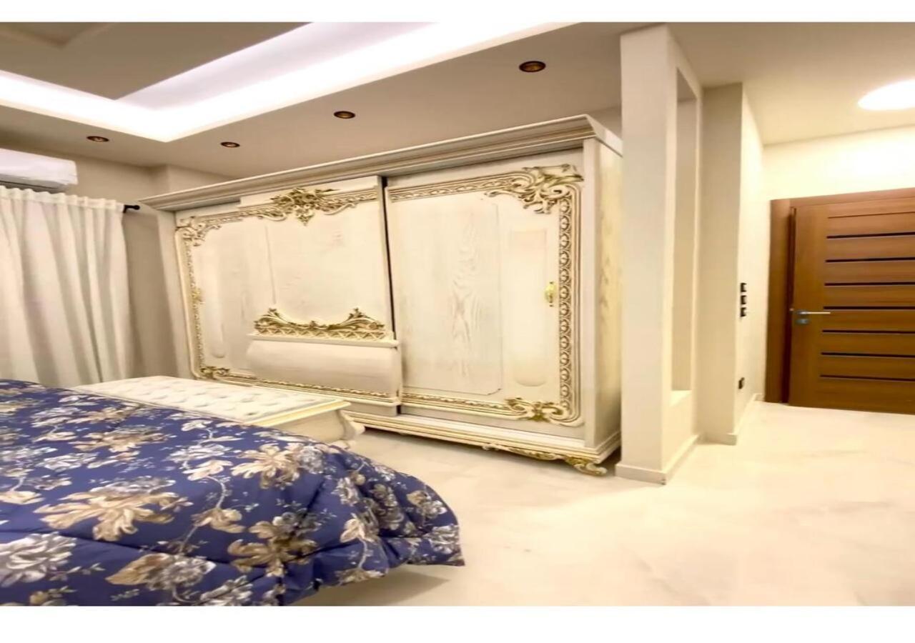 Apartment Luxurious New Auc Families Only Cairo