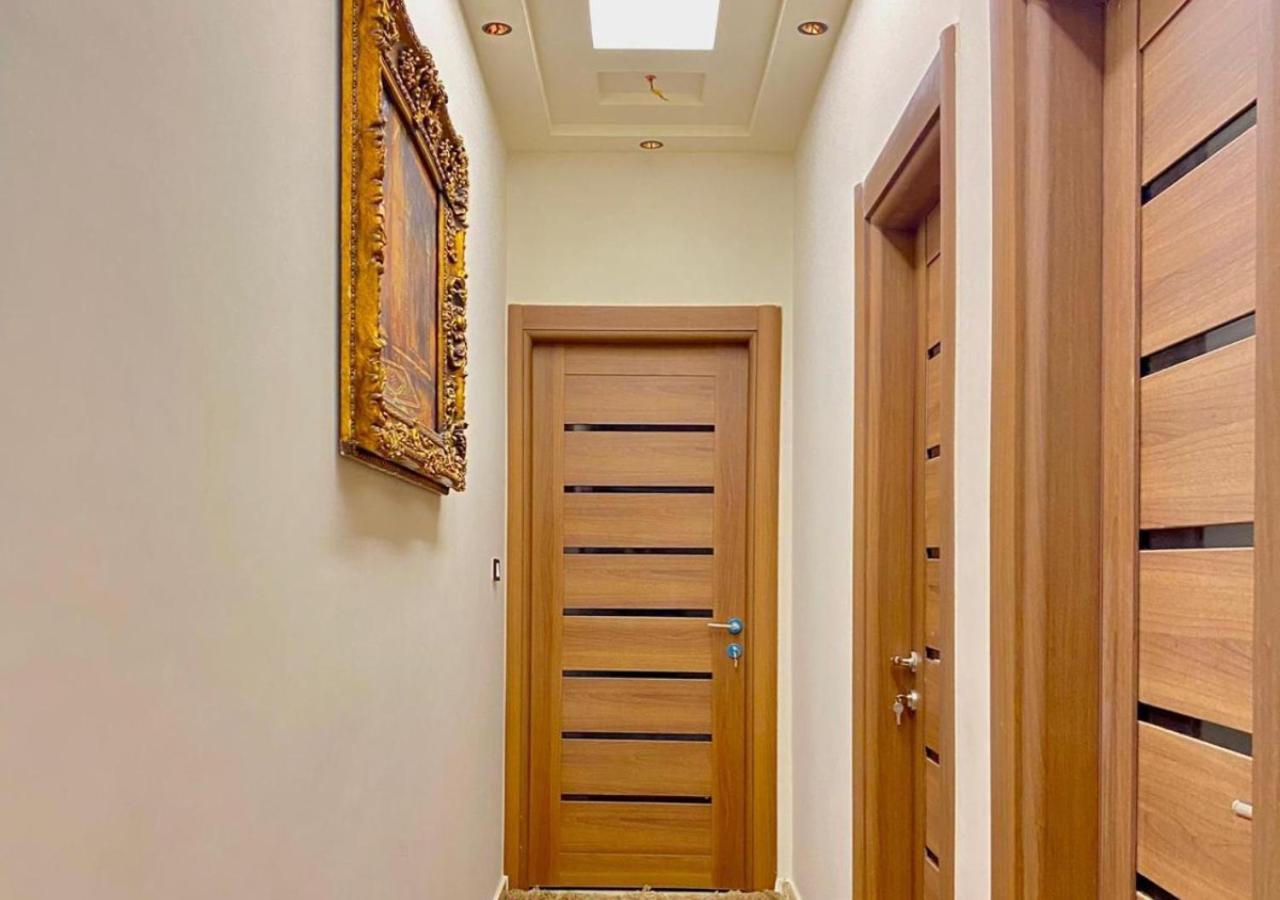 Luxurious New Auc Families Only